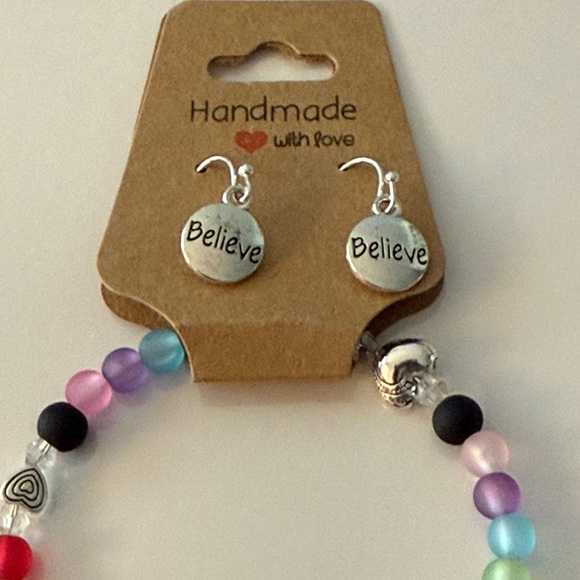 Colorful Beaded Memory Wire Bracelet with Earring Set - Picture 7 of 8